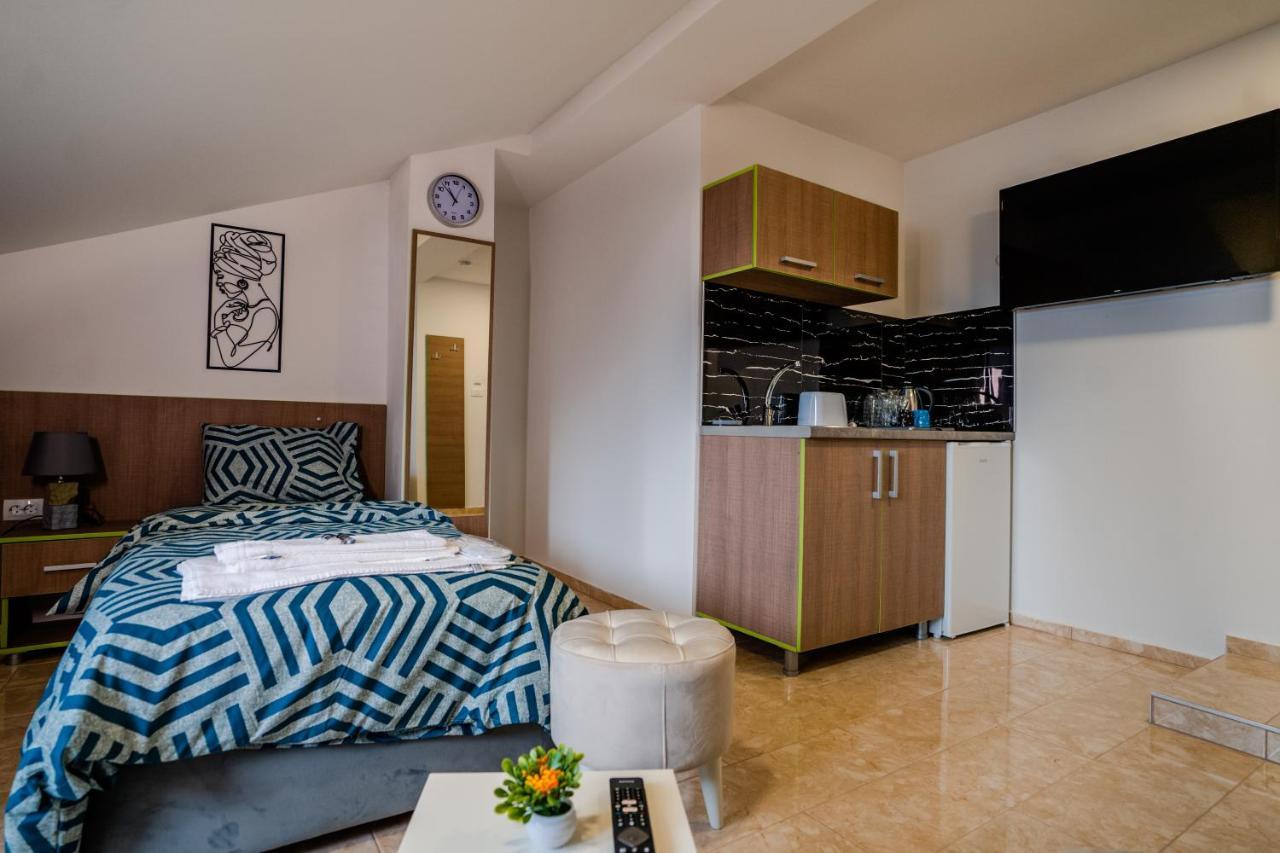 אוהריד Makedon Apartments מראה חיצוני תמונה