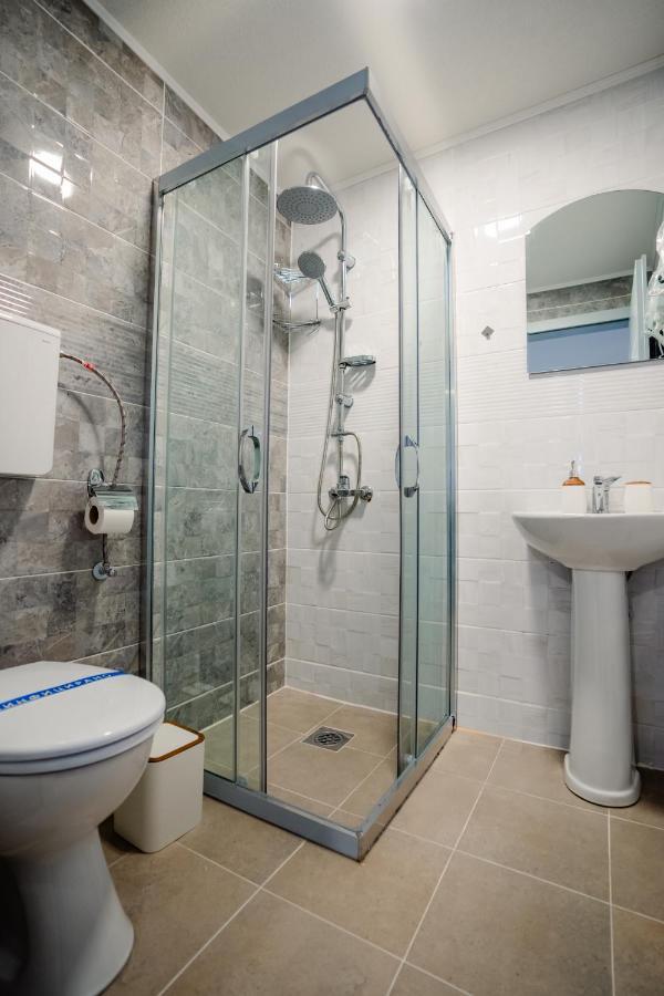 אוהריד Makedon Apartments מראה חיצוני תמונה